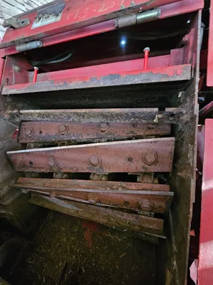 NEW HOLLAND FP230 chopper | Iron Listing (28)