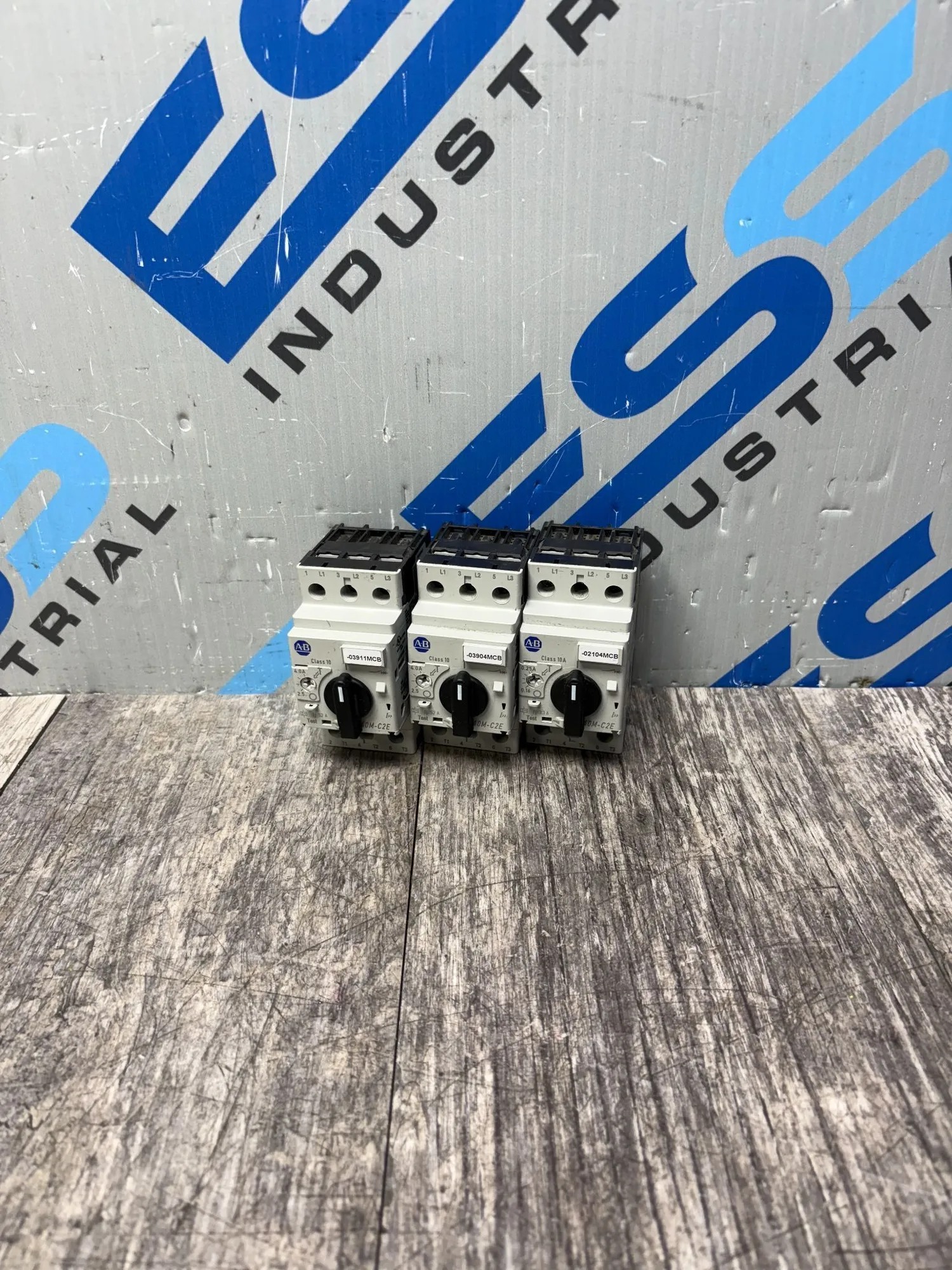 USED ALLEN BRADLEY 140M-C2E-A25 & B40