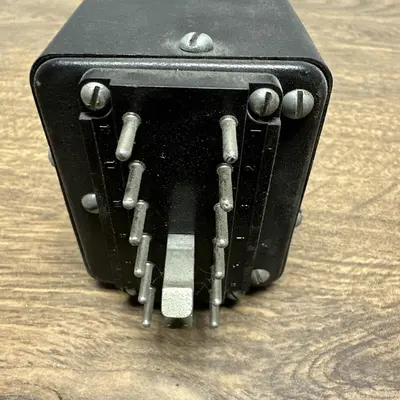 Used ISSC 1032-1-K-K-8-B Timers | Surplus Asset Holdings #1226591