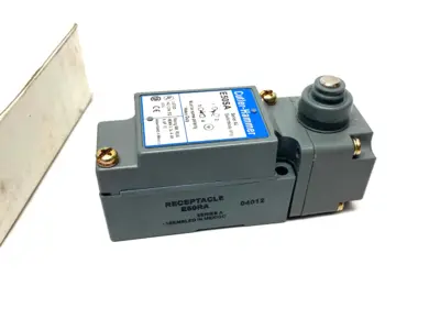 USED EATON CUTLER-HAMMER PLUNGER LIMIT SWITCH SURFACE MOUNT NEMA HEAVY DUTY