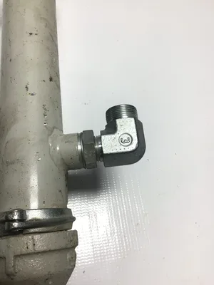 Numatics ADLG04G04G03G Drip Leg Valve and Shut Off Valve Ends