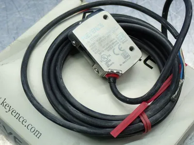 NEW KEYENCE LRZB250N