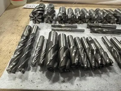 USED SET OF END MILLS VARIOUSE SIZE AND STYLE