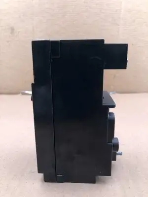 I-T-E 15A 2 Pole Circuit Breaker 480VAC 250VDC EH2-B015