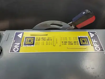 USED Square D QMJ362T
