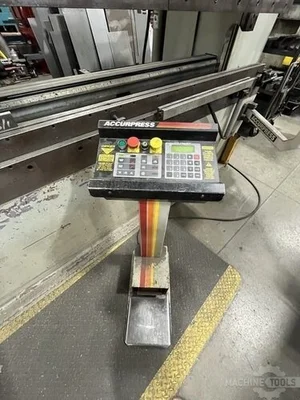 USED ACCURPRESS ADVANTAGE 717510