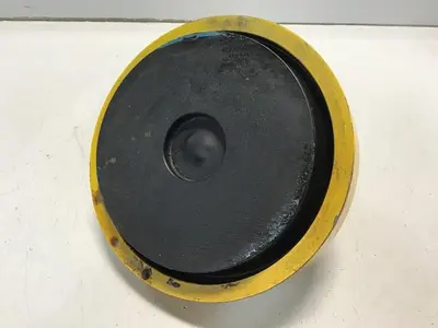 USED METAL FABRICATOR LEVELING PAD