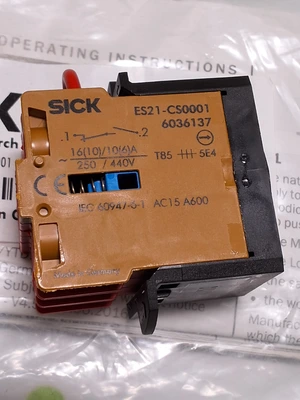 SICK ES21-CS0001 CONTACT BLOCK ES21-CS1000 6036137 - NEW