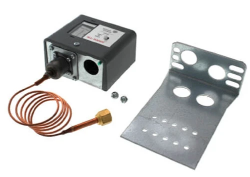 Johnson Controls P70DA-1 DPST Dual Pressure Control, 36", Range 100/425 PSIG HS [New]
