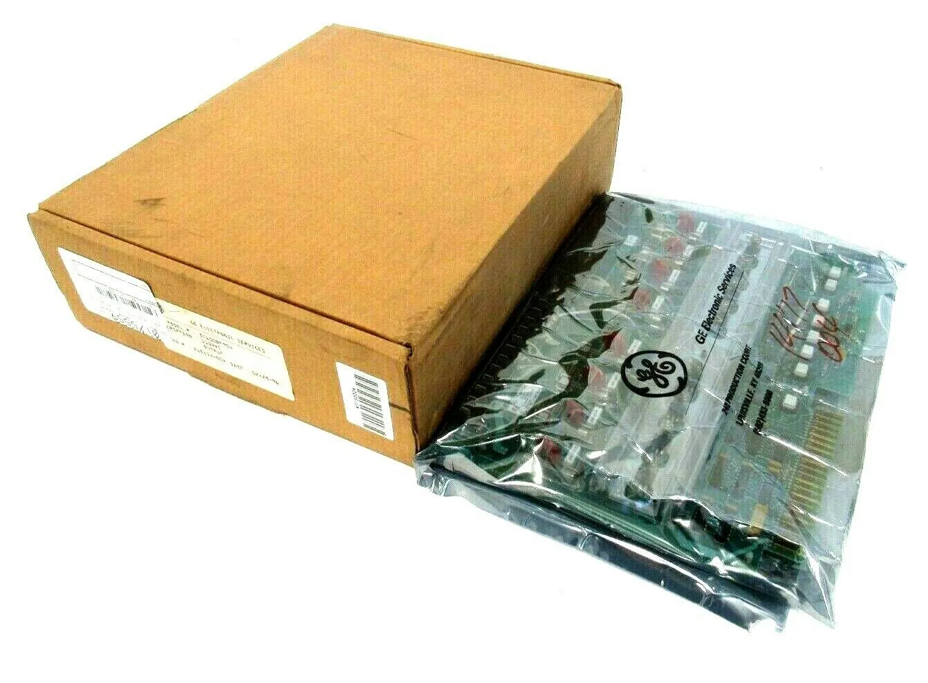NEW GE FANUC IC600BF904 OUTPUT MODULE