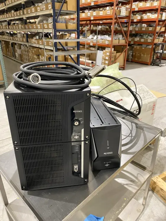 Used KEYENCE KEYENCE MD-X1500C 3-AXIS LASER MARKER (MISSING KEY) Laser Markers | Maverick Industrial Sales #1101698