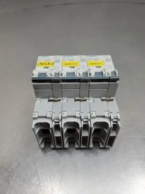 USED Siemens 5SJ4130-7HG41 Circuit Breaker, 230VAC, 1P, 30A w/5ST301.AS
