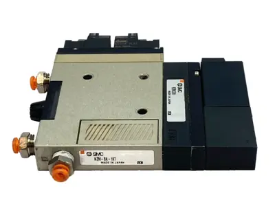 Used SMC Vacuum Ejector w/ ZSE1‑00‑55CL Pressure Switch PLC Processors Michigan US | Maverick Industrial Sales #1394264