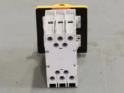 USED SCHNEIDER ELECTRIC VLS3P025D1