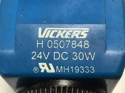 USED VICKERS DG4V-3-2A-M-U-H7-60