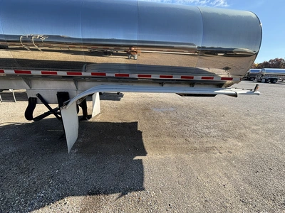 Used 2021 WALKER MILK TANKER TRAILER Liquid Supply Trailers Michigan US | Miedema Asset Management Group #1709528