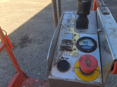 Used 2018 SKYJACK SJ12 Vertical Mast Lifts Texas US | Stack Equipment #1502698