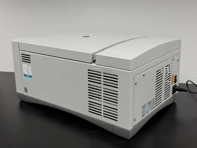 Used Eppendorf 5702R Centrifuge - Floor Missouri US | BioLabTek #1366027