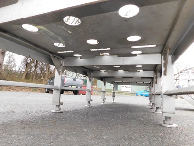 USED STAINLESS STEEL PLATFORM 40" X 128.5"
