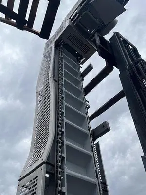 Smalley 16' High Bucket Lift Elevator