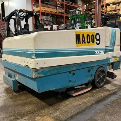 Used 2010 TENNANT S30E Mechanical Sweepers Alberta CA | Leavitt Machinery #1443788