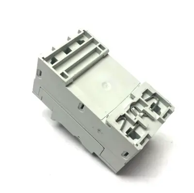 USED SIEMENS 3-POLE FUSE HOLDER CLASS CC 600V 30A