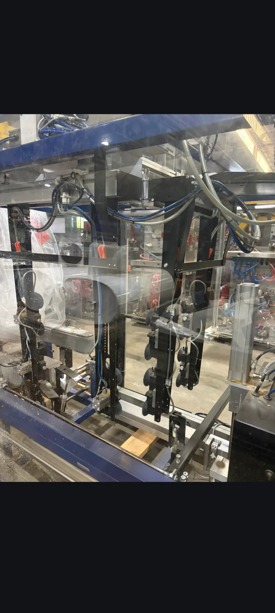 USED 2018 LANTECH C-2000-HOTMELT
