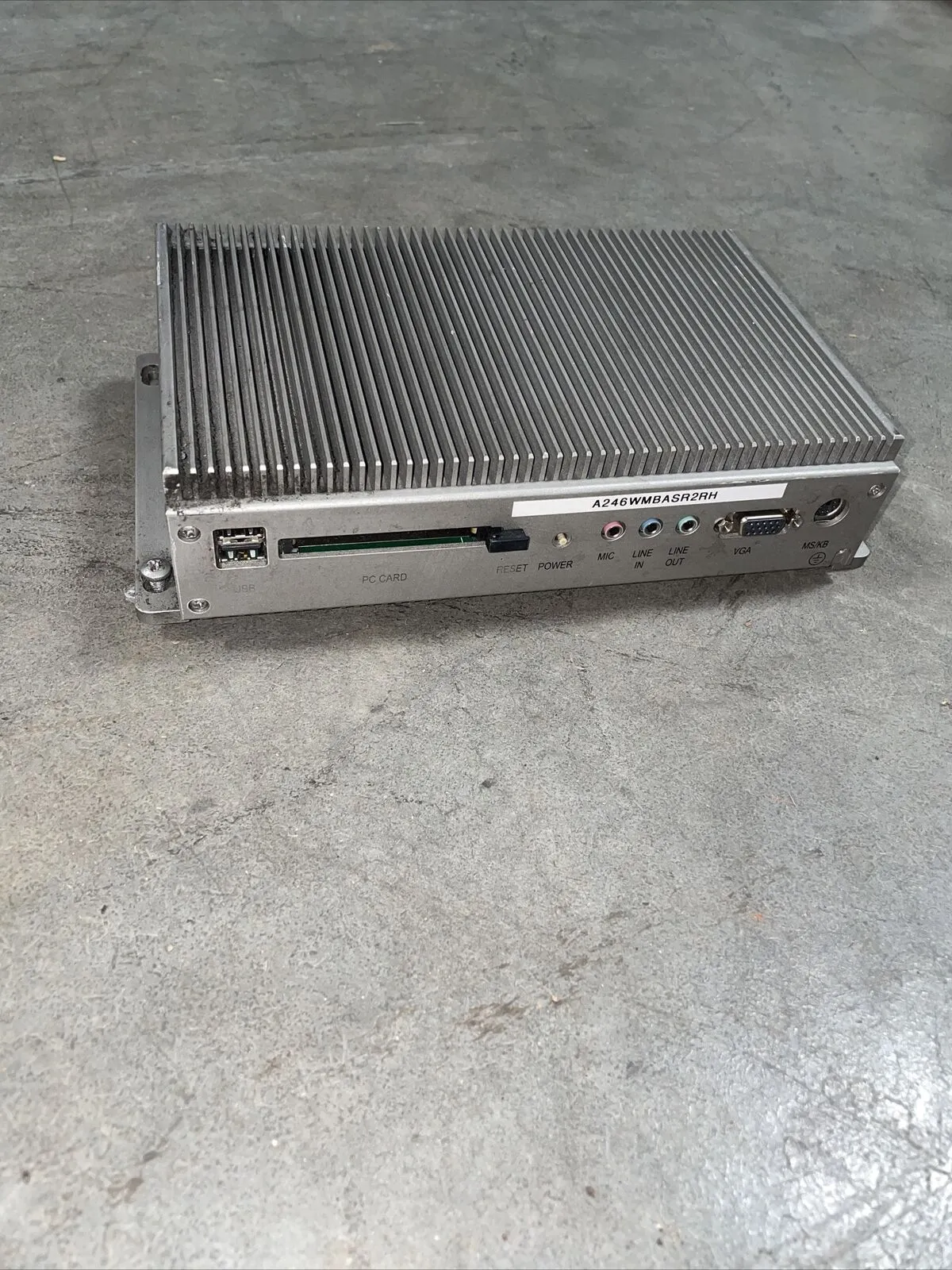Advantech Embedded Automation Computer UNO-2171-C11E Windows XP Pro OEM Software