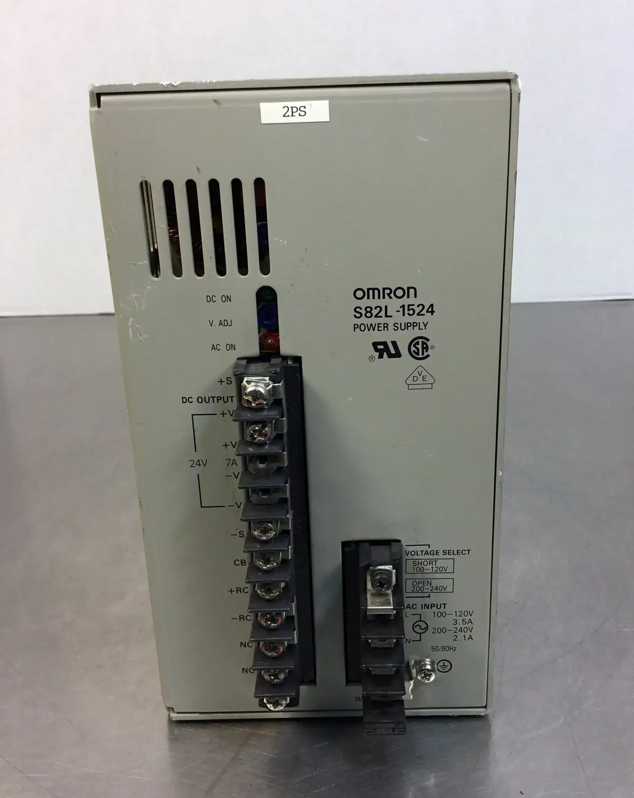 USED Omron Power Supply Omron S82L-1524 S82L1524