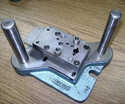 1630-390 Stamping Press Tool And Die To Make Female Gender