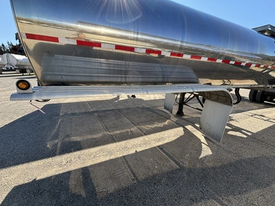 Used 2014 BURCH TANK MILK TANKER TRAILER Liquid Supply Trailers Michigan US | Miedema Asset Management Group #1709514