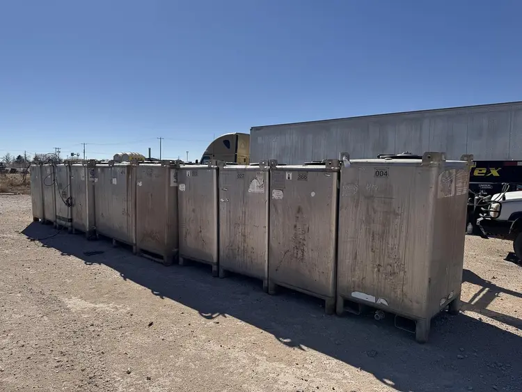 Used 2017 IBC HOOVER 550 GALLON STAINLESS STEEL TOTES IBC Tanks US | Bx Tank Supply #1094982