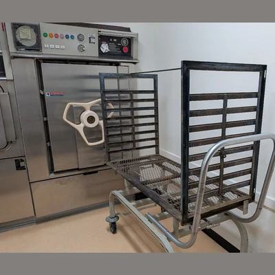 Used 1975 AMSCO (AMERICAN STERILIZER COMPANY) VACAMATIC "A" Autoclaves British Columbia CA | Savona Equipment LTD #1345051