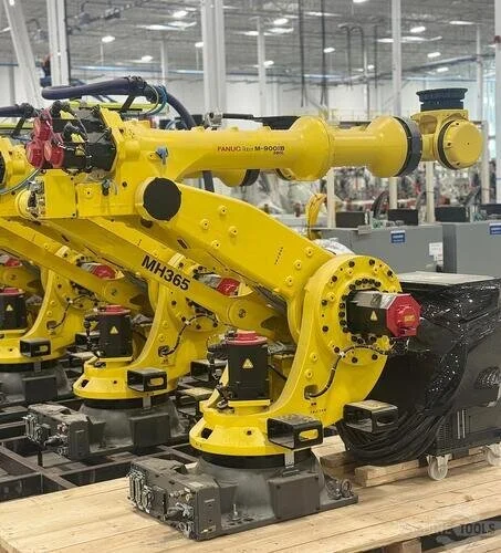 Used 2023 FANUC M-900IB/280L Robots Michigan US | RAB Industries, Inc. #372221