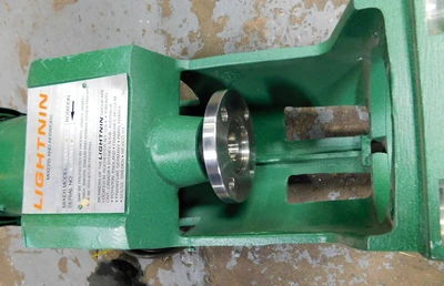 USED LIGHTNING VARIABLE SPEED MIXER XJ SS30SCR