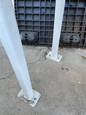 BOC EDWARDS CLEANROOM PUMP STAND WITH EARTHQUAKE BRACKETS