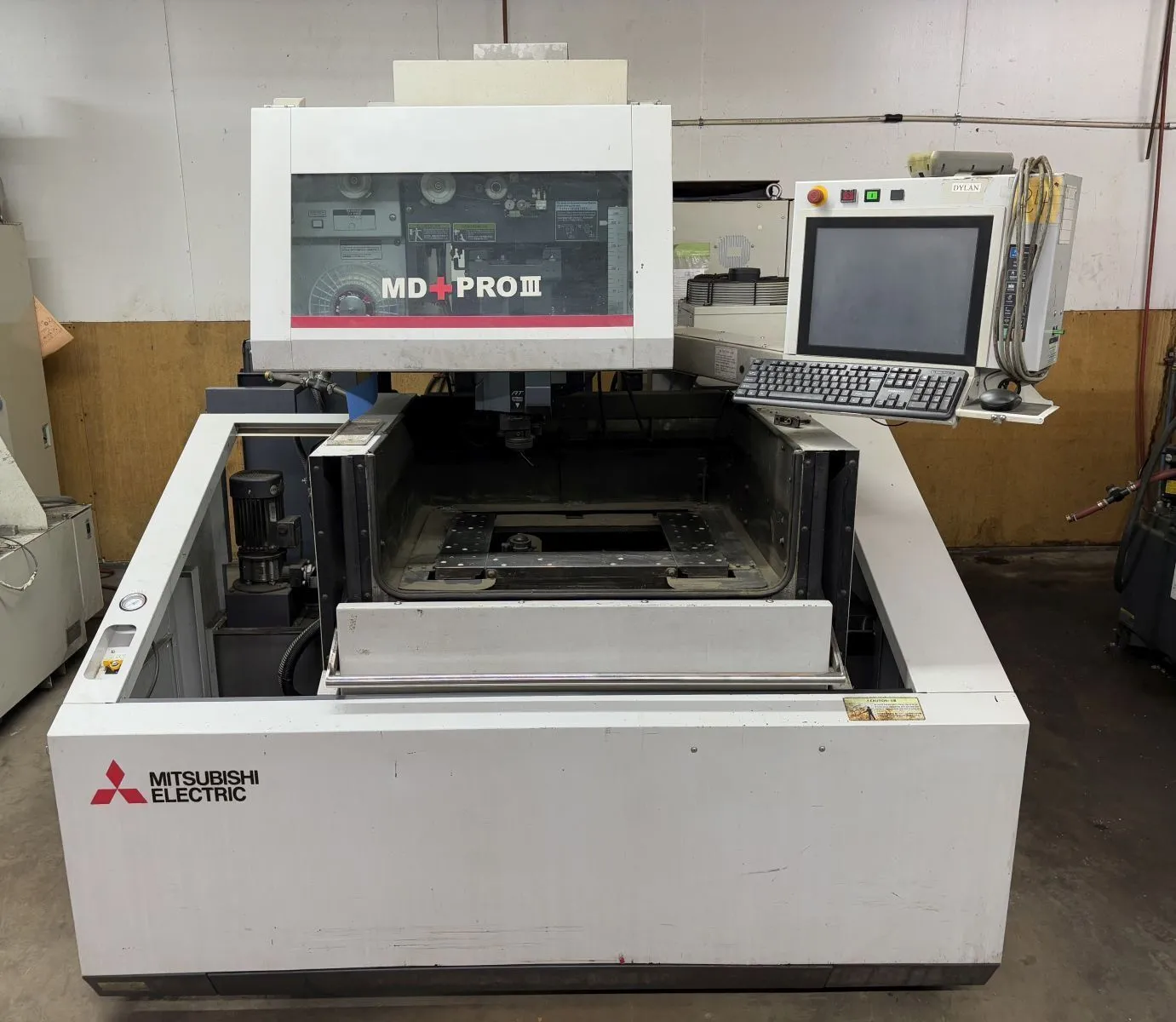 USED 2014 MITSUBISHI MV1200S MD+PRO III