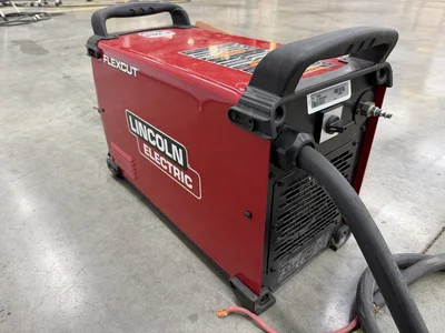 Used LINCOLN FLEXCUT 80 Plasma Cutters Georgia US | The Equipment Hub #1543418