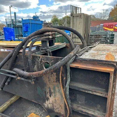 USED INTERNATIONAL BALER TR11-T50-HP