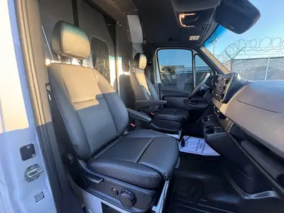 Used 2024 MERCEDES-BENZ 2500 Vans Florida US | Truck and Van Outlet #1509211