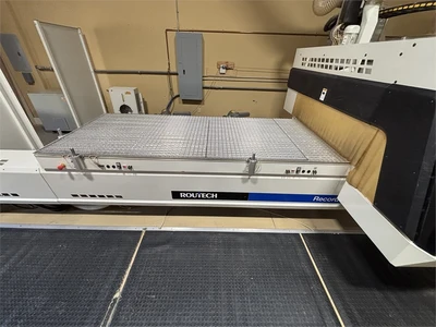 USED 2005 SCM ROUTECH "RECORD125"