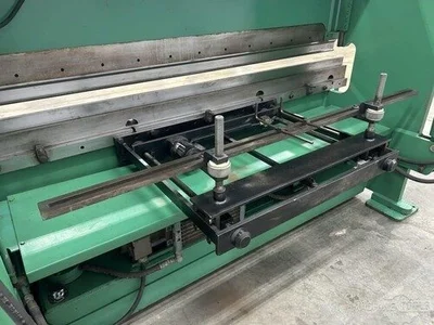 USED 1987 ACCURPRESS 713010