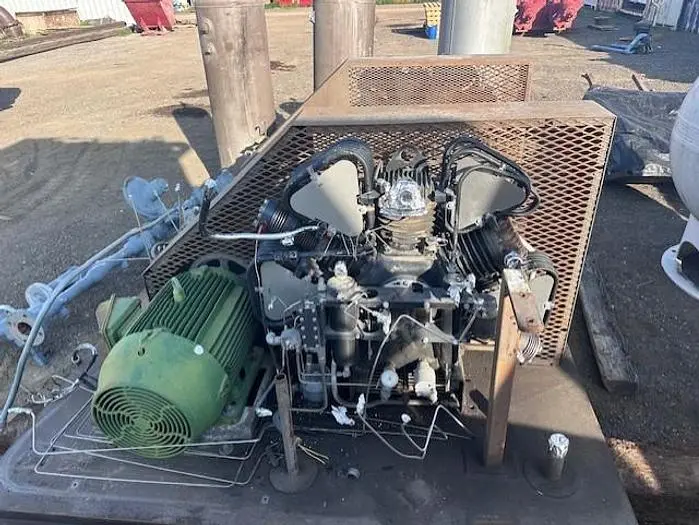 Used L & M CNG COMPRESSORS 05018EG3E326T-W22 Gas Compressors | Compression Source #416044