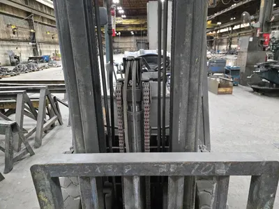 Hyundai LPG Double Stage Forklift w/ Side Shift, 5,000lb Capacity; Unknown Hours, Gauge