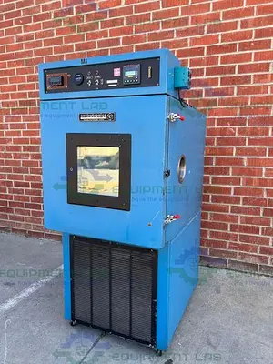 USED ENVIRONTRONICS ENVIRONMENTAL CHAMBER