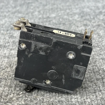 Used Square D Q0220 Circuit Breakers California US | Davliegogo LLC #1705964