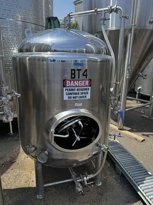 USED 2018 GLACIER TANKS 7BBT