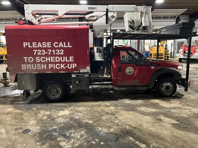 USED 2011 FORD F-550