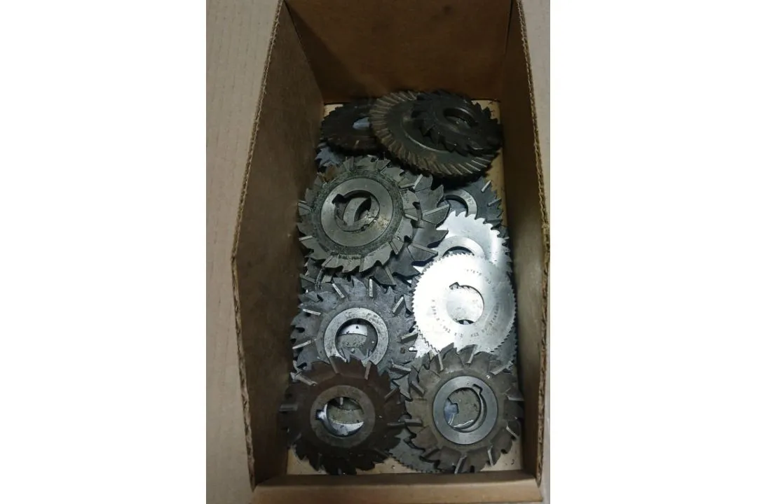 Used _UNKNOWN_ _UNKNOWN_ Saw Blades Ohio US | Thompson Auctioneers #1547152