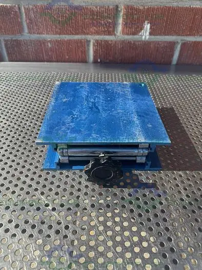 Used UNBRANDED 8" X 8" X 12" TABLE-TOP LAB JACK Supplies and Labware California US | Equipment Lab #488790